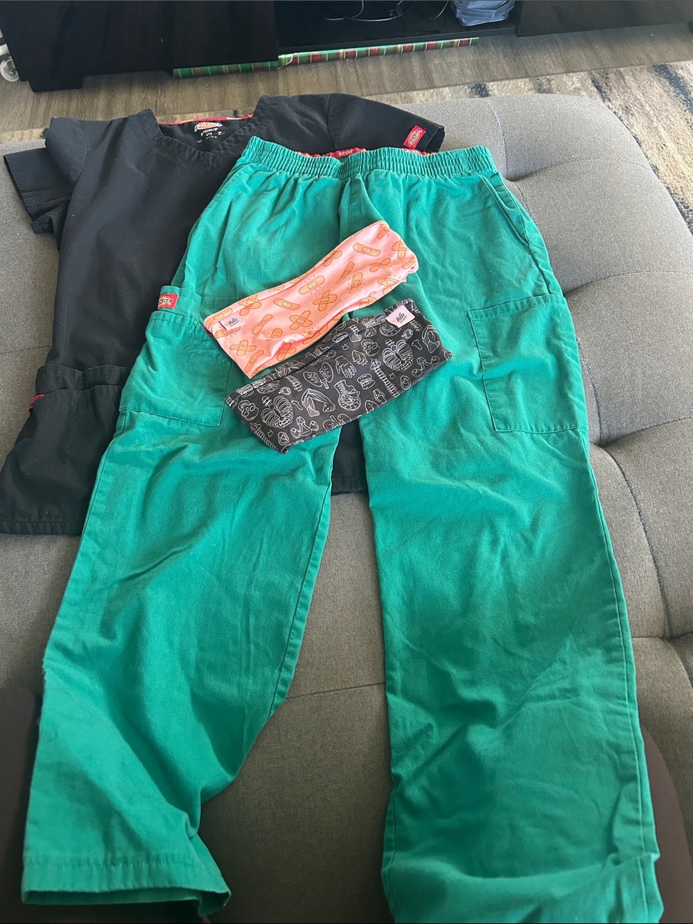 Dickies scrub set with hello headbands